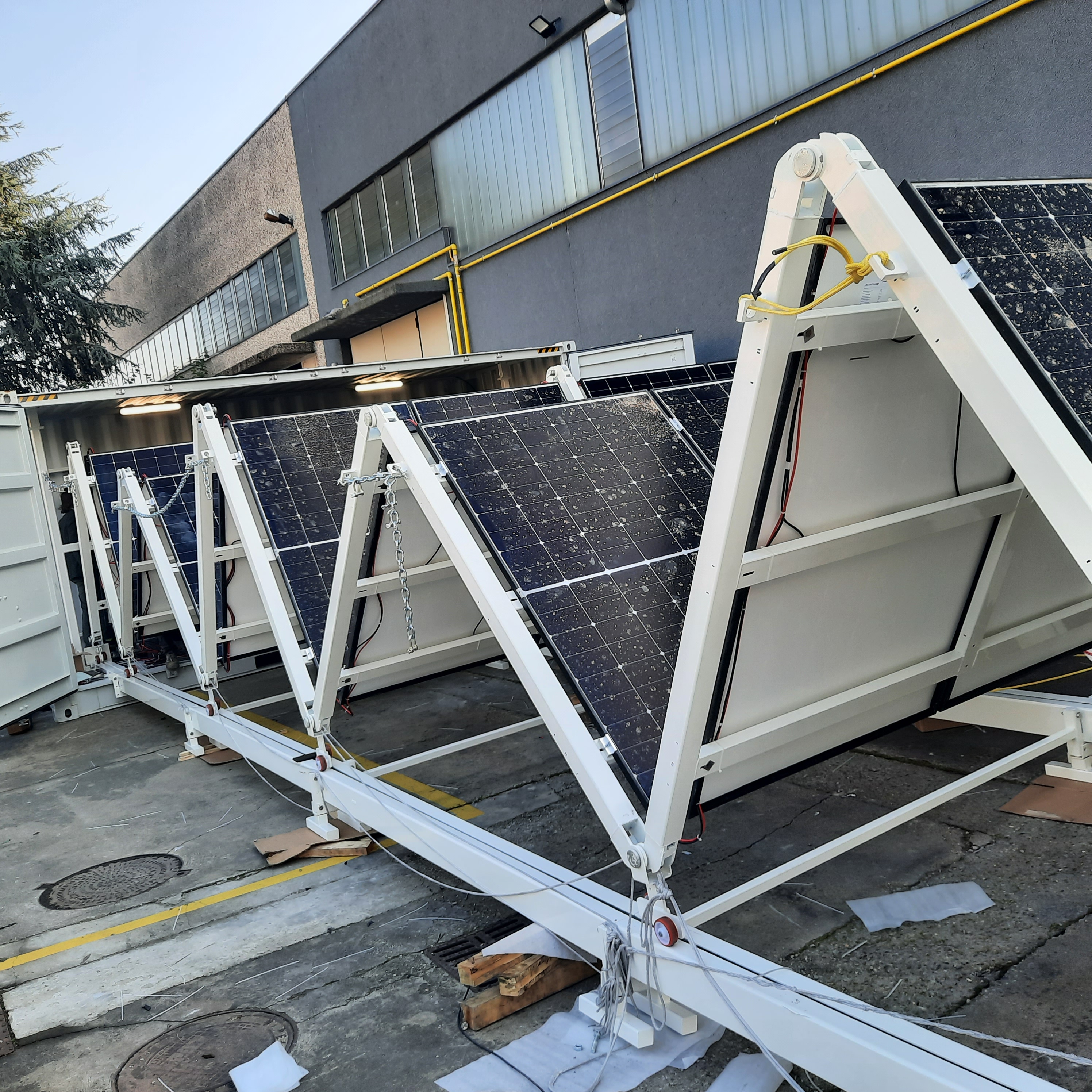 Sun in a Box — foldable solar panels deploying